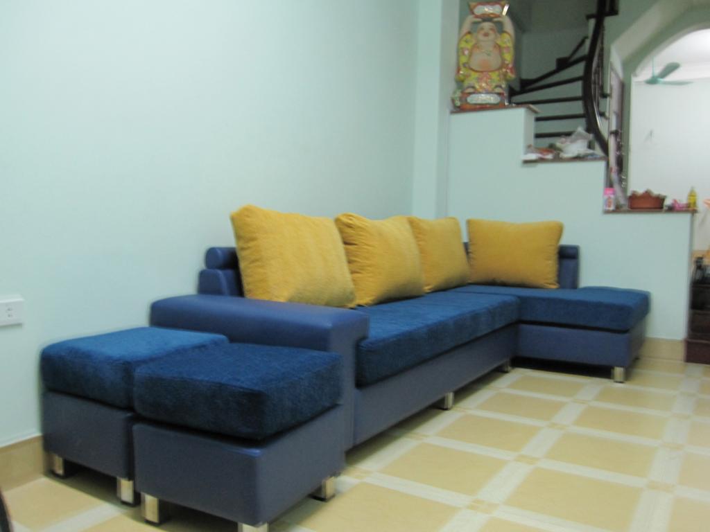 Sofa được bọc với chất liệu nỉ cao cấp nhập khẩu